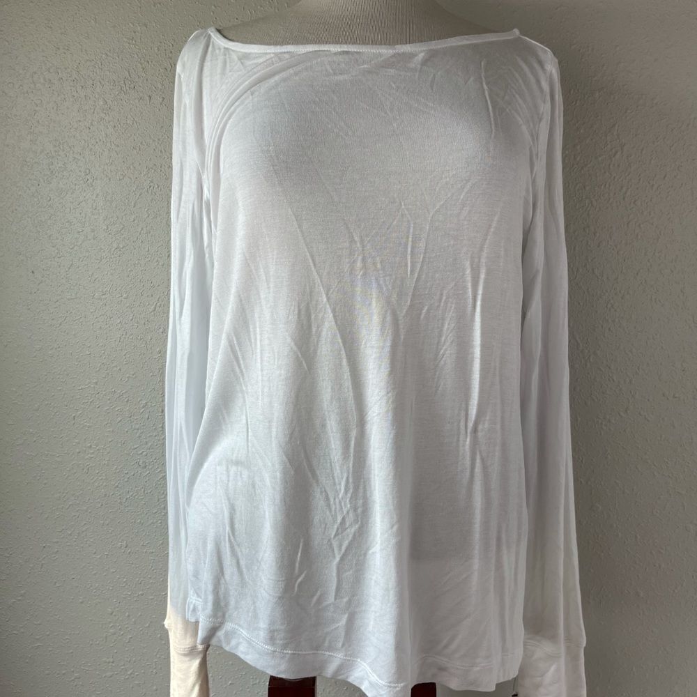 NWT JW Collection Women’s Top Size Medium